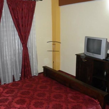 Hotel Ineul Rodna Eksteriør billede
